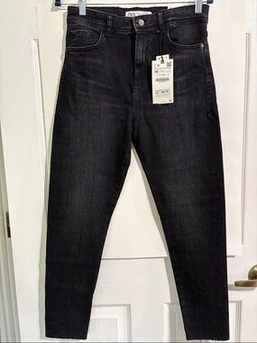 NWT Zara Black Washed Skinny Jeans